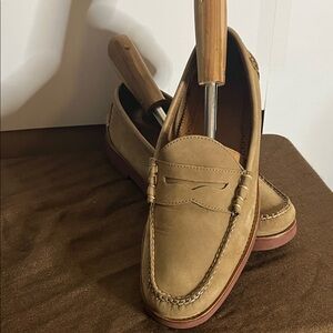G.H. Bass suede Weejuns 11.5 loafers slip on